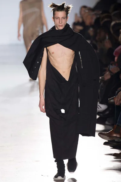 Look 20